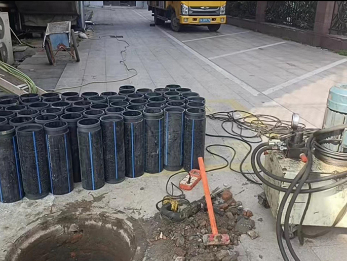 梨树PE置换管厂家 DN315置换管 非开挖管短管置换